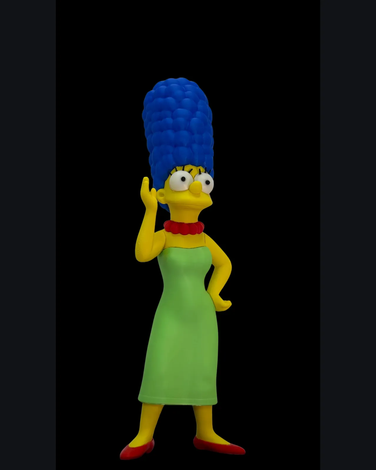 MARGE SIMPSON